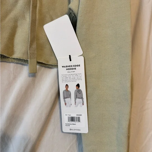 NWT Alo Washed Edge Hoodie in Light Green - Size Medium - Picture 2 of 7